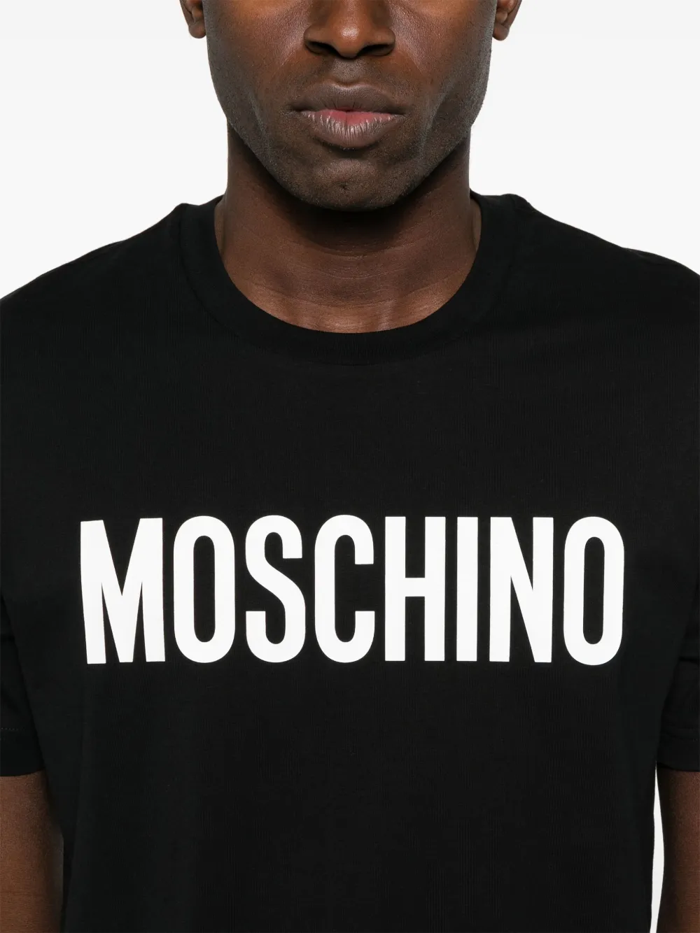 CAMISETA MOSCHINO LOGO